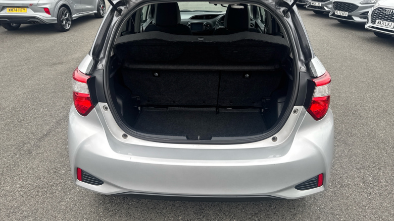 Toyota Yaris 1.5 VVT-i Y20 5dr [Bi-tone] Petrol Hatchback